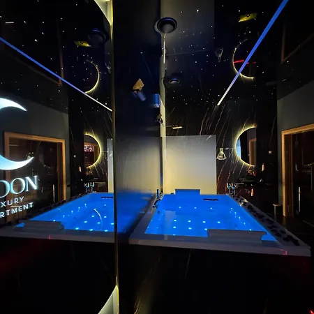 Apartament Moon Luxury - Jacuzzi & Sauna