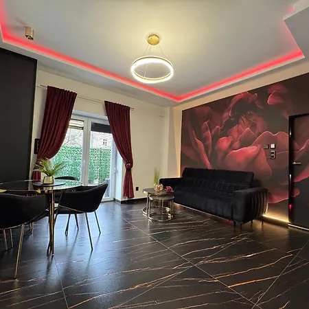 Moon Luxury - Jacuzzi & Sauna Wałbrzych