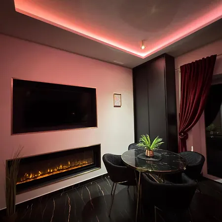 Moon Luxury - Jacuzzi & Sauna *